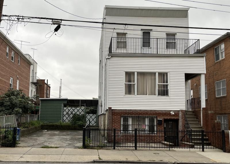 2 Fam House for Sale Boro Park