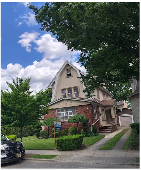Midwood - Open House by appt. Sun. June 14, 11-2 - 1049 E.21 St.  