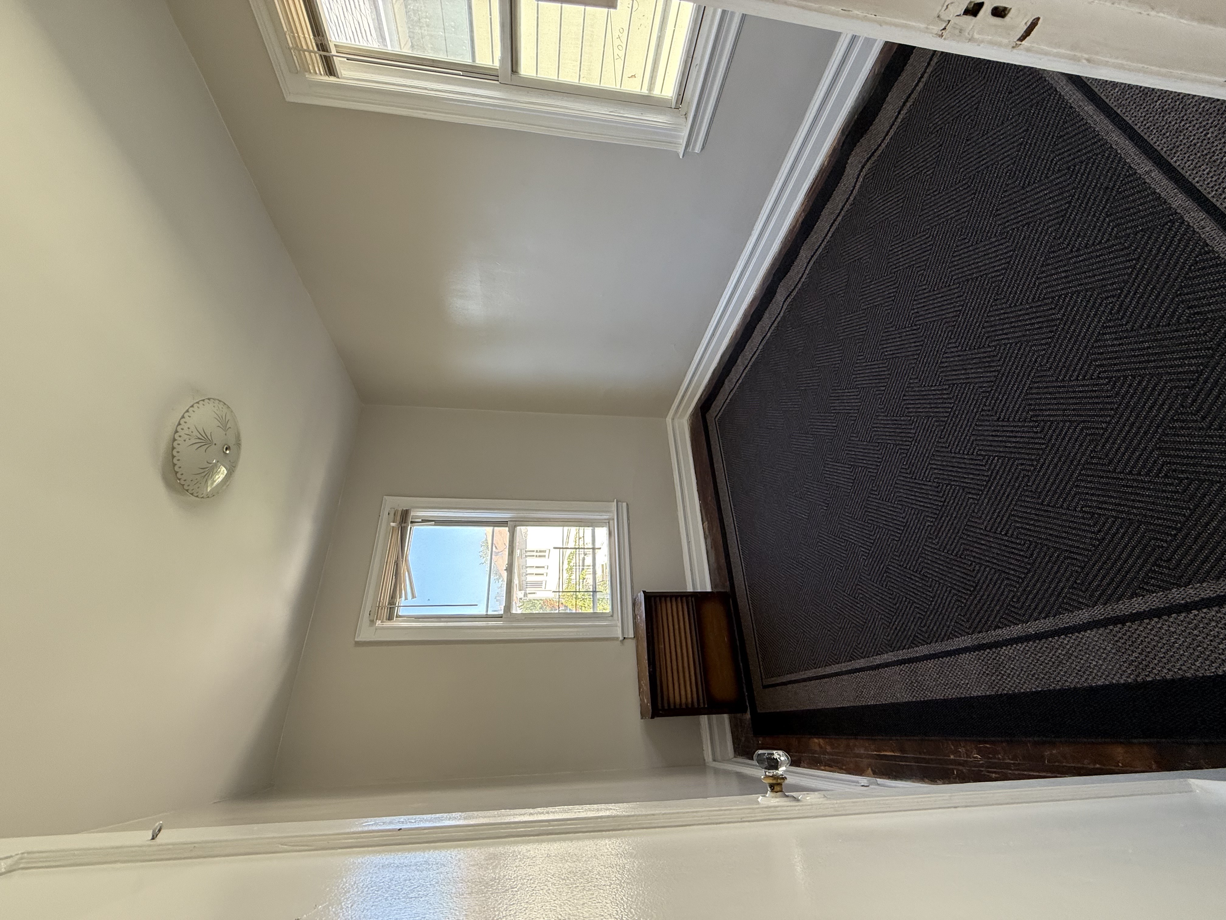 E.18/Ave S & T: Very lg 3 BR, 1 bth,  